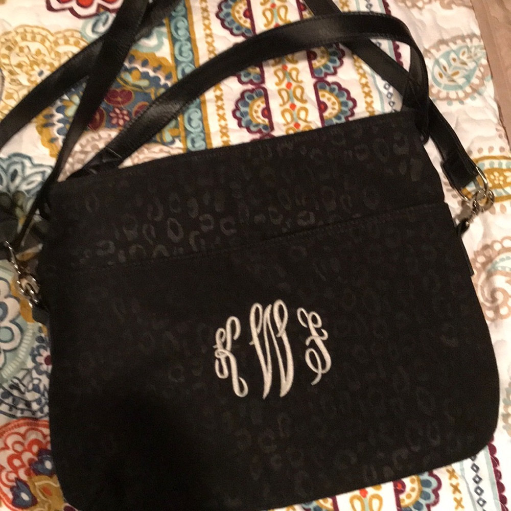 Like new Thirty-one purse. Black